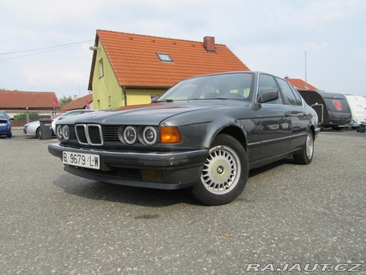 BMW 7 3,0 730i manual,bez koroz 1990
