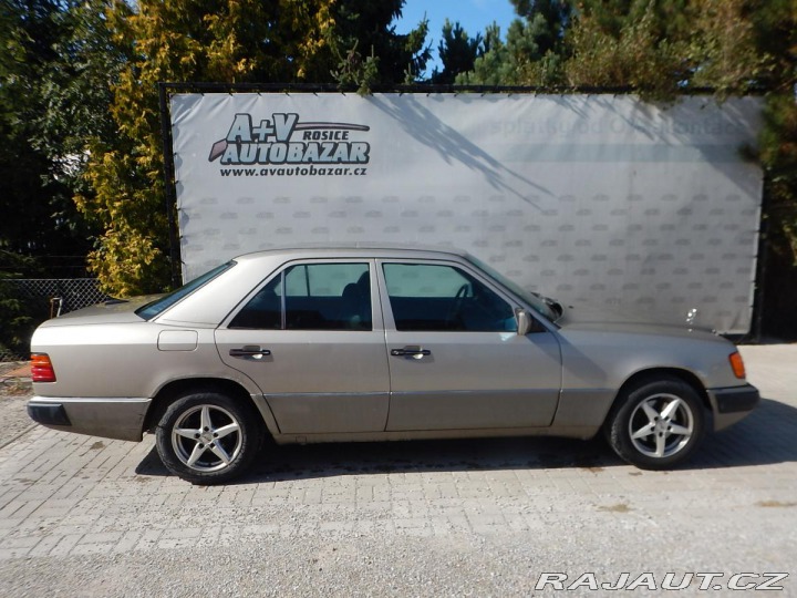 Mercedes-Benz 124 2.3 i automat 97 kw 1992