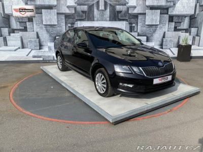 Škoda Octavia 2.0TDi, 110KW ,VYHŘ. SEDA