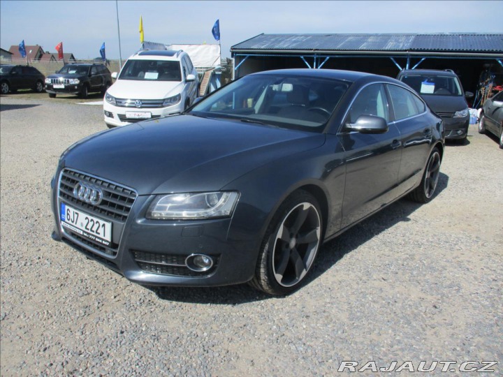 Audi A5 2,0 TFSI quattro S tronic 2010