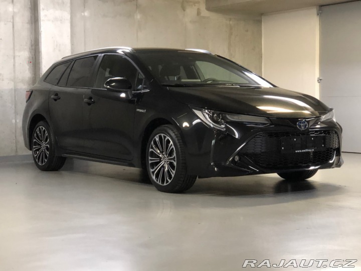 Toyota Corolla 1,8 HYBRID  STYLE 2024