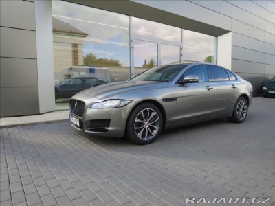 Jaguar XF Předváděcí vůz  Prestige