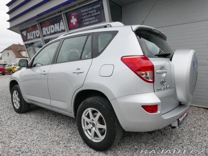 Toyota RAV4 2,2 D-4D Terra 4x4 2007