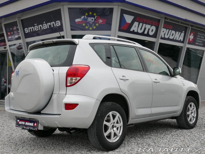 Toyota RAV4 2,2 D-4D Terra 4x4 2007