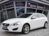 Volvo V60 2,0T 203PS Xenony/Navi