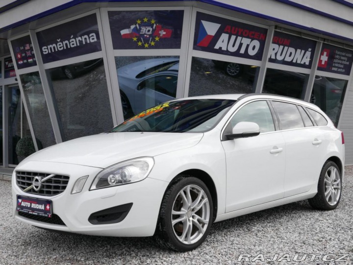 Volvo V60 2,0T 203PS Xenony/Navi 2010