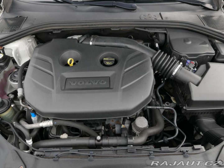 Volvo V60 2,0T 203PS Xenony/Navi 2010