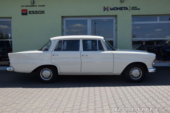 Mercedes-Benz Ostatní modely 200 200D REZERVACE 1968