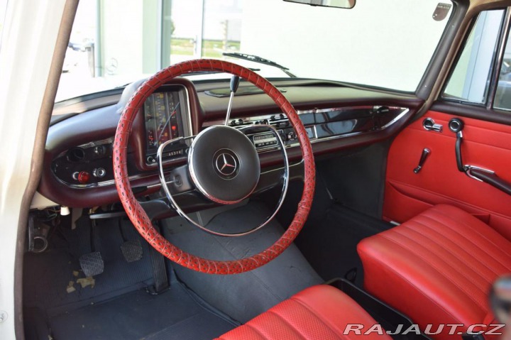 Mercedes-Benz Ostatní modely 200 200D 1968