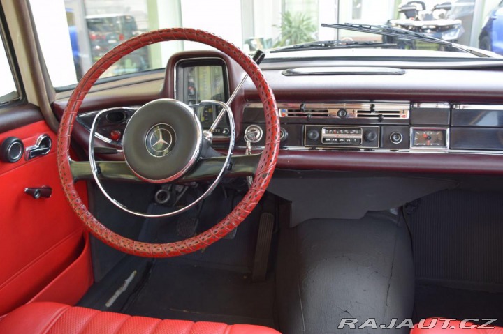 Mercedes-Benz Ostatní modely 200 200D 1968