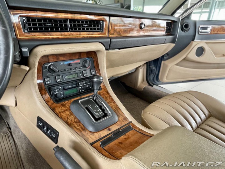 Jaguar XJ 3.6 Sovereign*1.majitel 1988