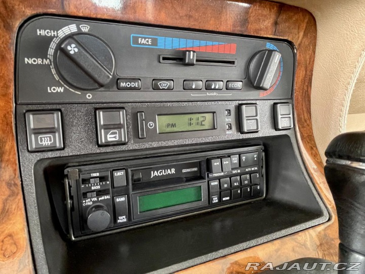 Jaguar XJ 3.6 Sovereign*1.majitel 1988