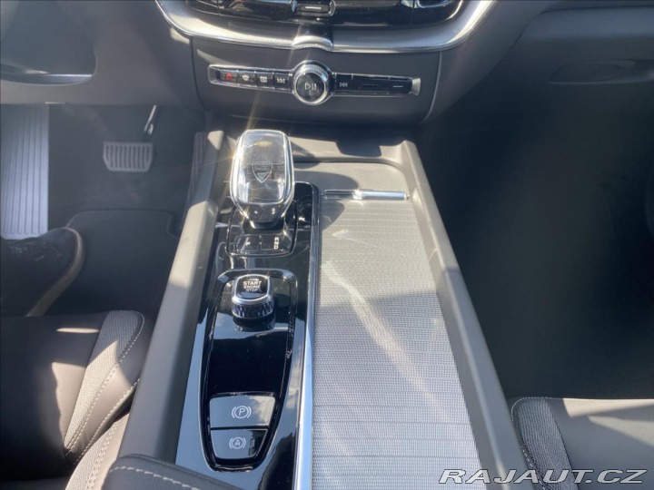 Volvo XC60 2,0 T6 AWD Recharge PLUS 2022