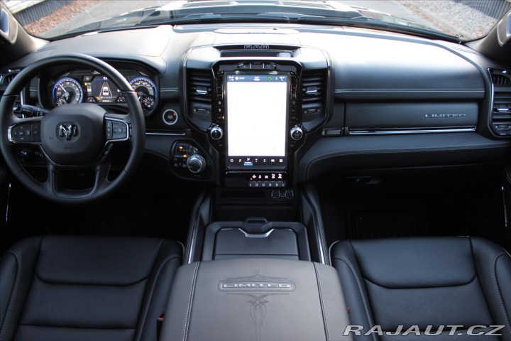 Dodge RAM 5,7 V8 HEMI Limited Night 2022