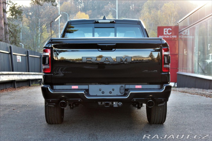 Dodge RAM 5,7 V8 HEMI Limited Night 2022