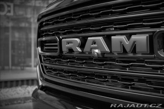 Dodge RAM 5,7 V8 HEMI Limited Night 2022