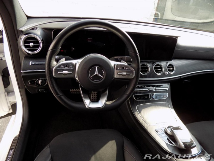 Mercedes-Benz E E 220d/4-Matic/AMG Paket/ 2019