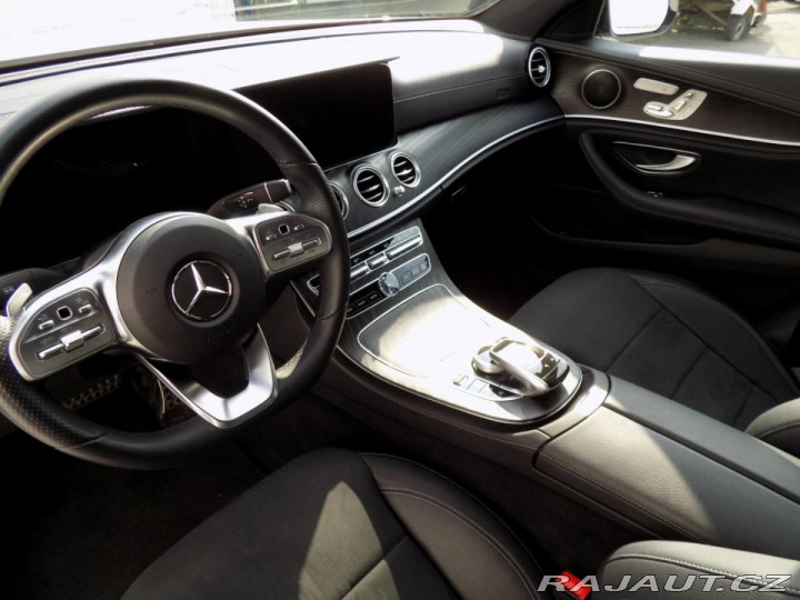 Mercedes-Benz E E 220d/4-Matic/AMG Paket/ 2019