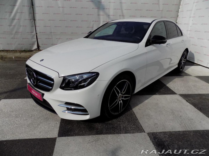 Mercedes-Benz E E 220d/4-Matic/AMG Paket/ 2019