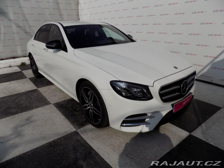 Mercedes-Benz E E 220d/4-Matic/AMG Paket/ 2019