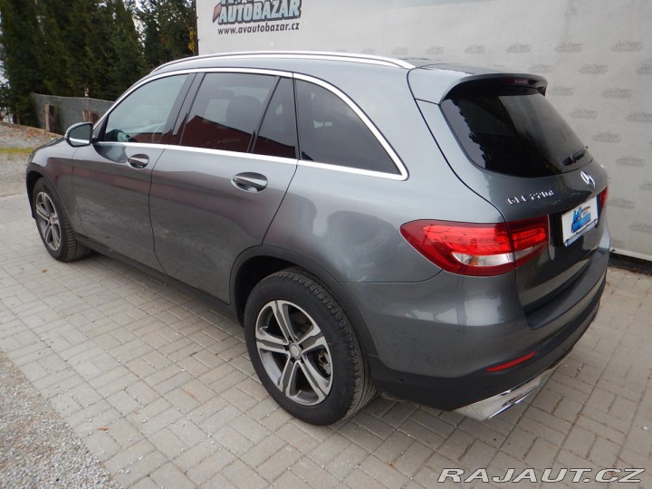 Mercedes-Benz GLC 220 D 4MATIC DPH BUSINESS 2016