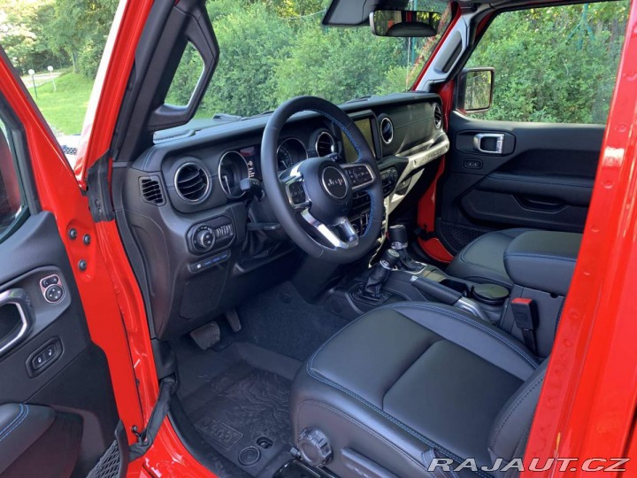 Jeep Wrangler 2.0T 4xe PHEV 380k 8AT Ru 2022