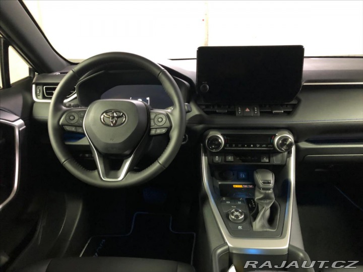 Toyota RAV4 2,5 HYBRID AWD SELECTION 2024