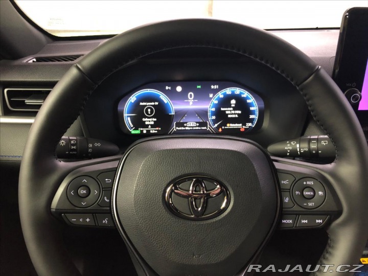 Toyota RAV4 2,5 HYBRID AWD SELECTION 2024