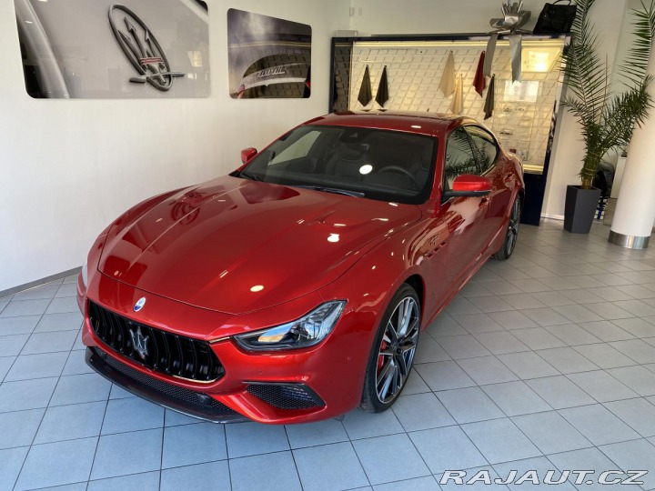 Maserati Ghibli V8 580HP - FuoriSerie 2023