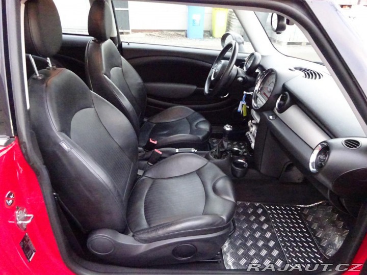Mini One 1.4 70kW KŮŽE PANORAMA SE 2007