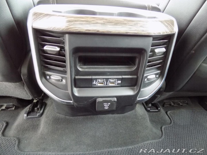 Dodge RAM 1500 5.7 HEMI/LARAMIE/LED/LPG/ 2020