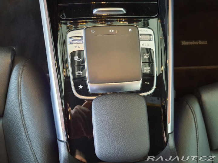 Mercedes-Benz GLB 220 D 4MATIC REZERVACE 2020