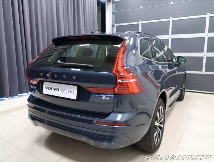 Volvo XC60 2,0 B4 FWD CORE 2023