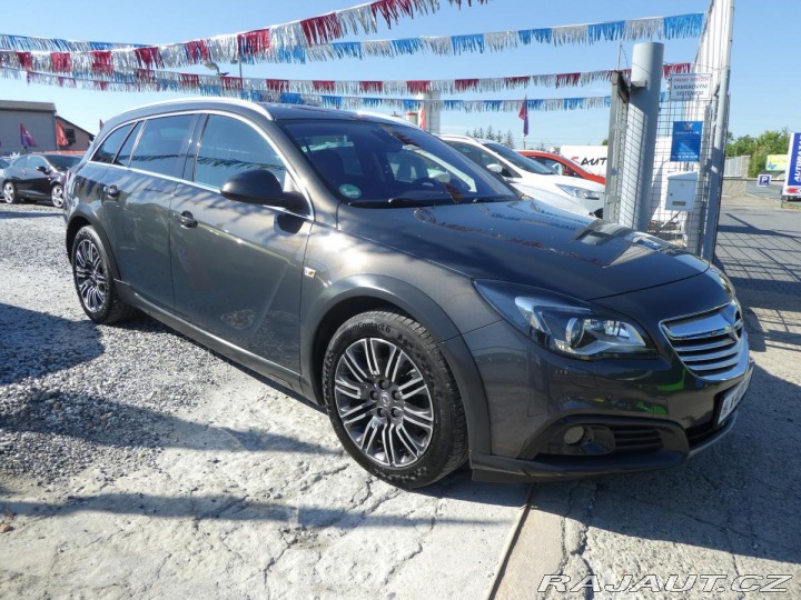 Opel Insignia 2.0CDTi 120kW*4x4*Country 2013