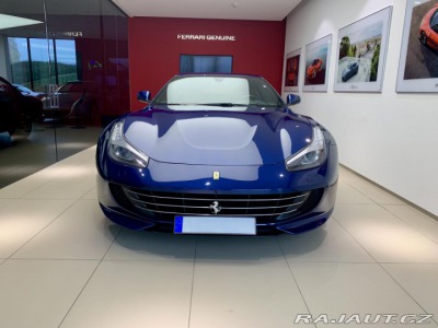 Ferrari GTC4Lusso V12