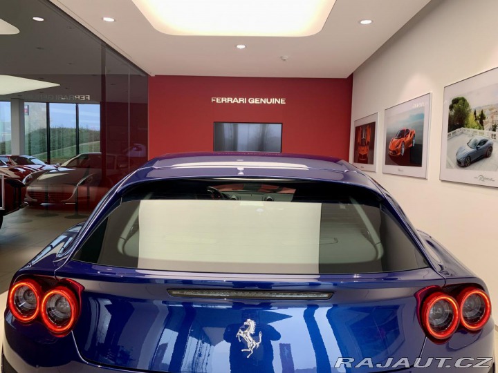 Ferrari GTC4Lusso V12 2019