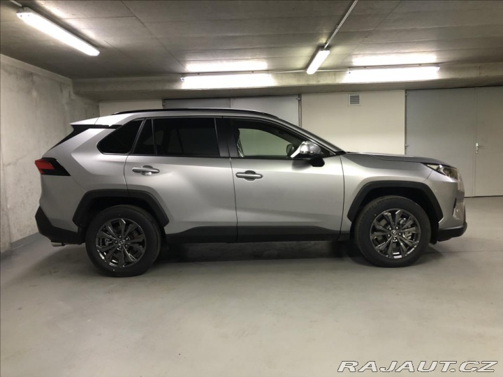 Toyota RAV4 2,5 HYBRID COMFORT STYLE 2024