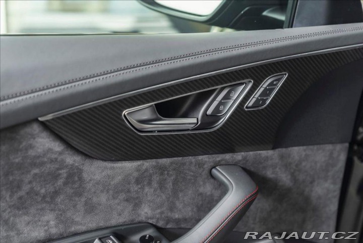 Audi RS Q8 quattro/Sedadla RS/B& 1800