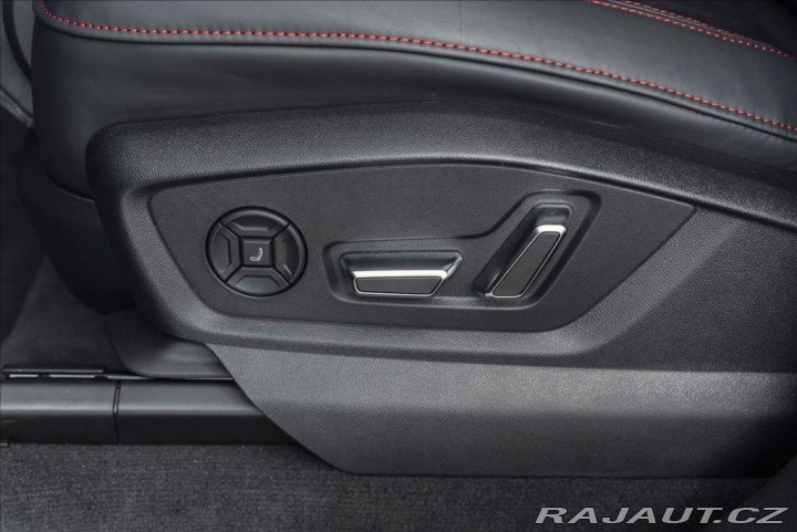 Audi RS Q8 quattro/Sedadla RS/B& 1800