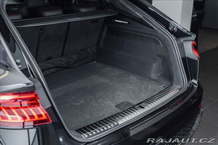 Audi RS Q8 quattro/Sedadla RS/B& 1800