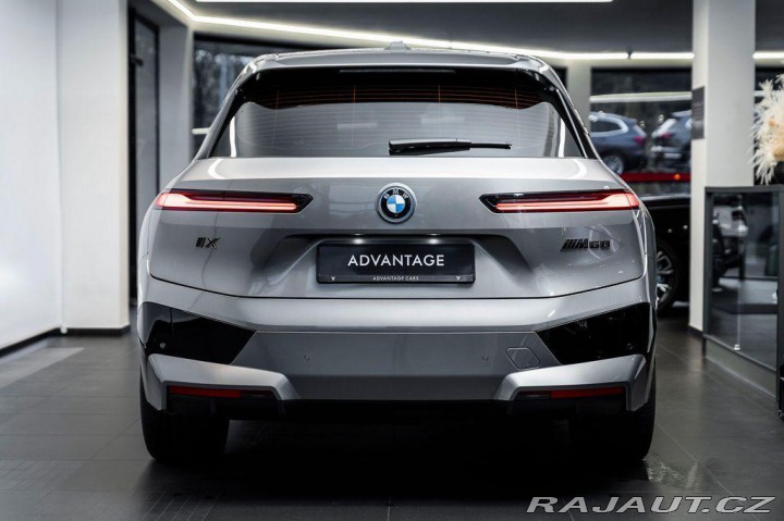 BMW Ostatní modely M60/Individual/B&W/Ve 2022