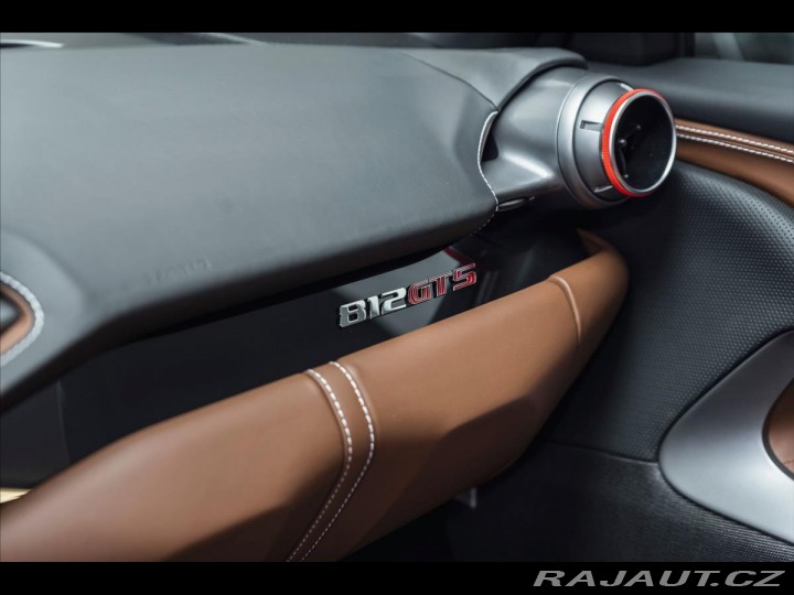 Ferrari 812 GTS 2020