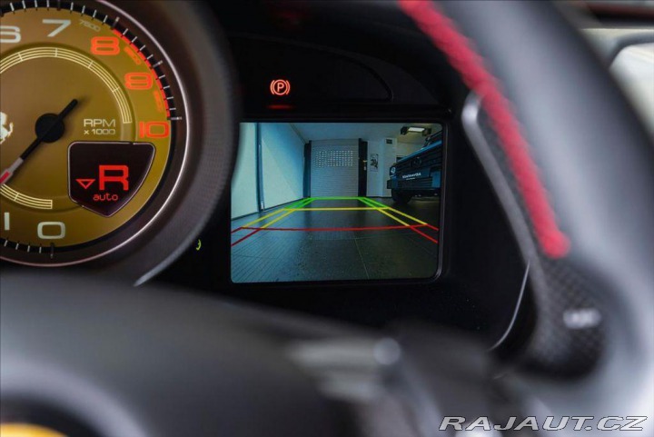 Ferrari F8 Tributo Coupé DCT 1800