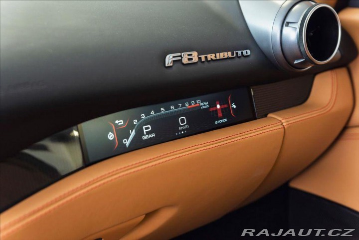 Ferrari F8 Tributo Coupé DCT 1800