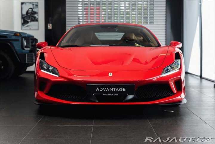 Ferrari F8 Tributo Coupé DCT 1800