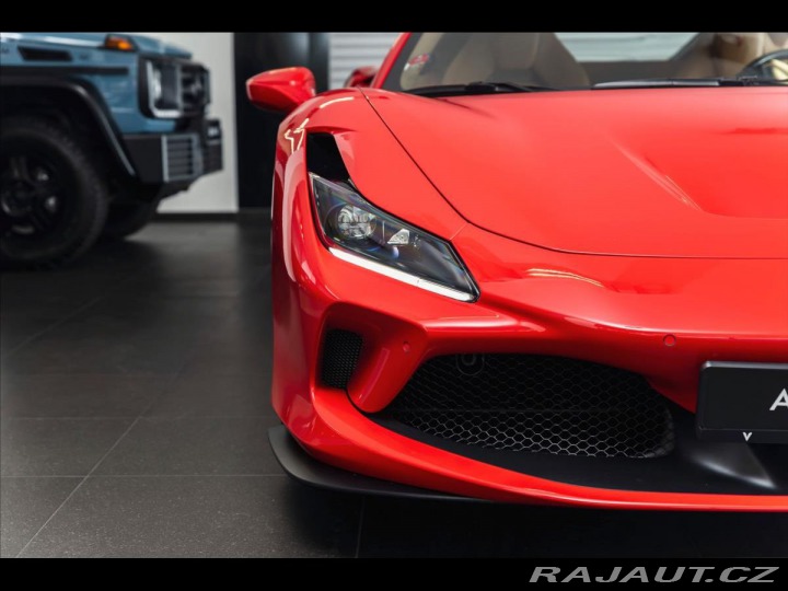 Ferrari F8 Tributo 2020