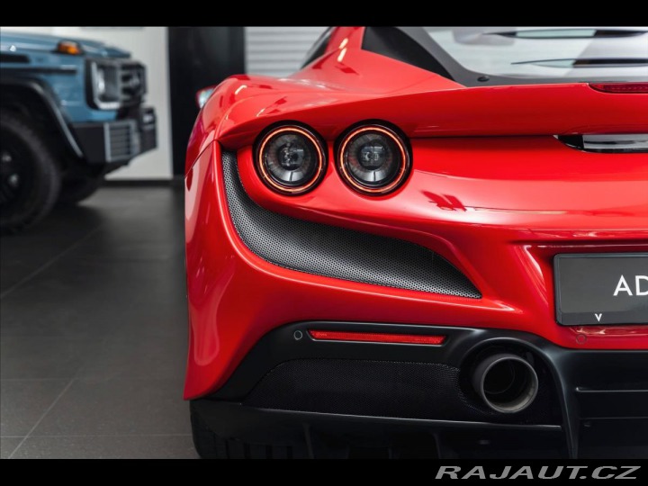 Ferrari F8 Tributo 2020