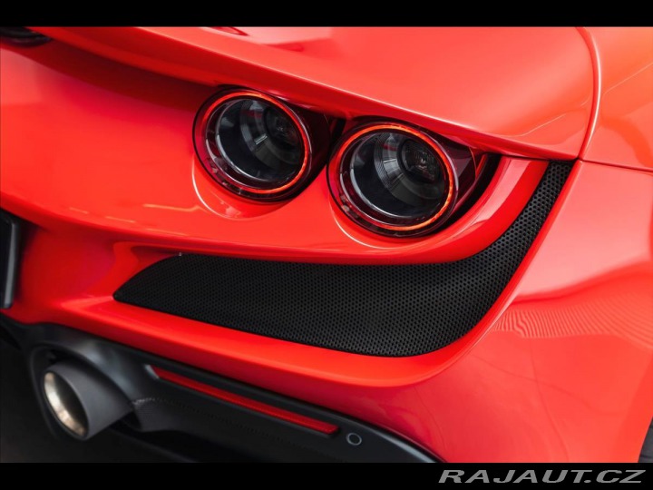 Ferrari F8 Tributo 2020
