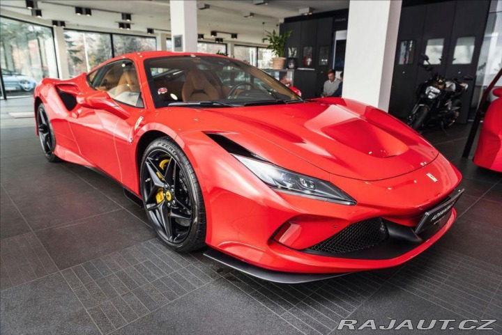 Ferrari F8 Tributo Coupé DCT 1800