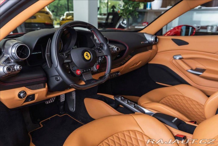 Ferrari F8 Tributo Coupé DCT 1800